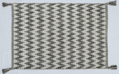 El örgüsü örülmüş ve örülmüş halı, yüksek çözünürlüklü moda desenleri ve renkleri olan halılar