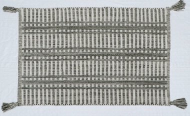 El örgüsü örülmüş ve örülmüş halı, yüksek çözünürlüklü moda desenleri ve renkleri olan halılar