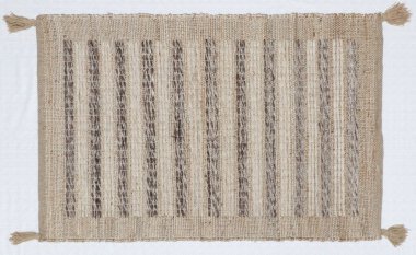 El örgüsü örülmüş ve örülmüş halı, yüksek çözünürlüklü moda desenleri ve renkleri olan halılar