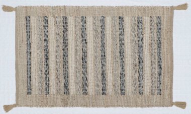 El örgüsü örülmüş ve örülmüş halı, yüksek çözünürlüklü moda desenleri ve renkleri olan halılar