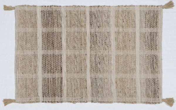 El örgüsü örülmüş ve örülmüş halı, yüksek çözünürlüklü moda desenleri ve renkleri olan halılar