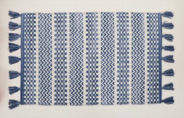 El örgüsü örülmüş ve örülmüş halı, yüksek çözünürlüklü moda desenleri ve renkleri olan halılar