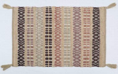 El örgüsü örülmüş ve örülmüş halı, yüksek çözünürlüklü moda desenleri ve renkleri olan halılar