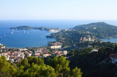 Cote d'Azur Fransa. Görünümü lüks resort ve bay Fransız Riviera - güzel şehir ve Monaco arasında. Akdeniz 1.10.18.