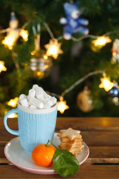 Blue Mug Hot Chocolate Tangerines Ginger Cookies Christmas Lights Background — Stock Photo, Image