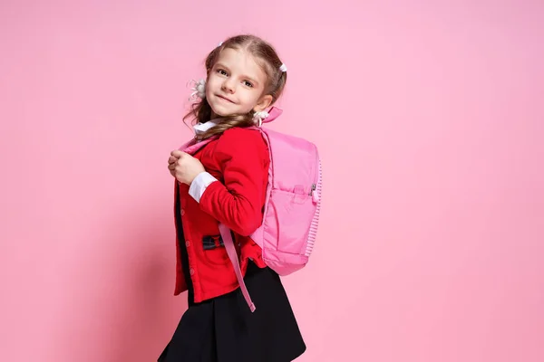 Niño con mochila. Chica con bolsa de escuela —  Fotos de Stock