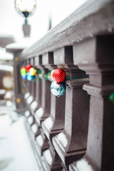 Colorido de cristmas decoração da casa ao ar livre — Fotografia de Stock