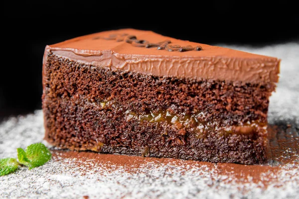 Tatlı çikolatalı bisküvi tatlı kek sacher
