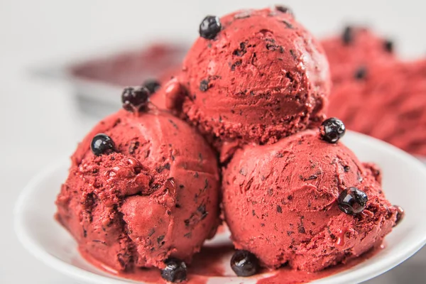 Fagylalttal Vadon Termő Bogyósok — Stock Fotó