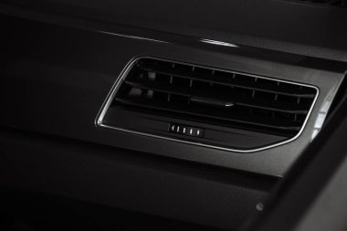 Otomatik klima. Hava sönümleyici araba. 