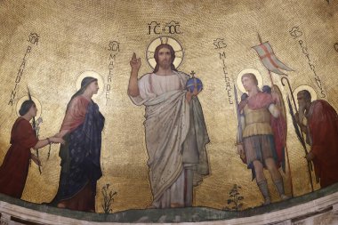 Aziz Martin d 'Ainay Bazilikası. İsa ve Azizler adına. Duvar freski. Lyon. Fransa.