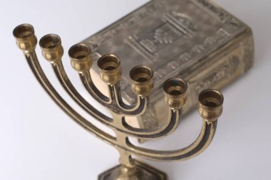 Mutlu Hanukkah 'lar, dini maneviyat ve dua konsepti..