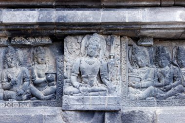 Prambanan 9. yüzyıl Hindu tapınağı. Hindu destanı Ramayana ve Bhagavata Purana 'nın hikayesini anlatan baas-reef' ler. Java. Endonezya.