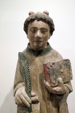 Ulusal Antik Sanat Müzesi. Aziz Stephen. 15. yüzyıl. Polikrom kireç taşı.