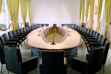 Birleşme ya da Bağımsızlık Sarayı. Güney Vietnam Hükümeti 'nin hükümet binasıydı. Kabine odasında. Ho Chi Minh Şehri. Vietnam.