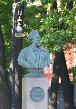 Rus Sanatçı Ilya yer alan Repin, üniversite dolgu, St Petersburg, Rusya Temmuz 2018 Anıtı