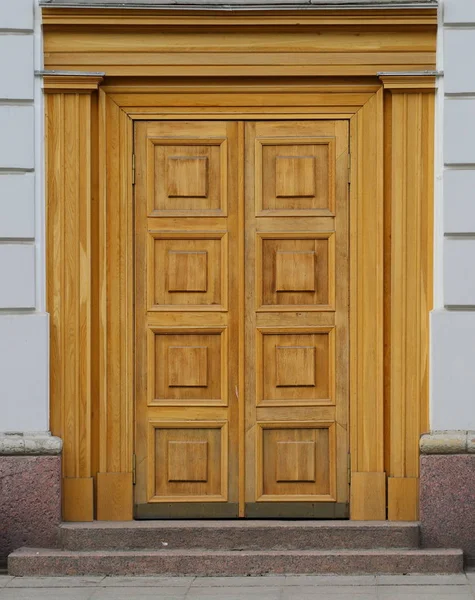 Big Old Light Wooden Door — Stock Photo, Image