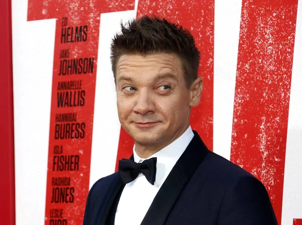 aktör Jeremy Renner, Los Angeles premiere 'etiketinin Regency köyü tiyatro Westwood, ABD 7 Haziran 2018 düzenlenen'.