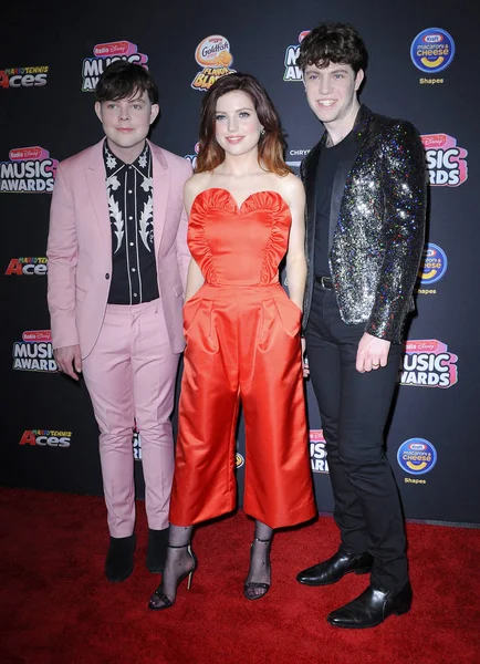 Sydney Sierota, Noah Sierota ve Graham Sierota Echosmith 2018 radyo Disney Müzik Ödülleri'nde, Loews Hotel Hollywood, ABD 22 Haziran 2018 düzenlenen.