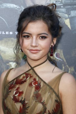 Isabella Moner Los Angeles galasında ' Sicario: Soldado gün ' 26 Haziran 2018 üzerinde Regency köyü tiyatro Westwood, ABD'de düzenlenen.