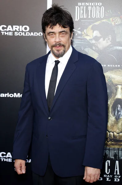 ベニチオ トロのロサンゼルス プレミアで Sicario Soldado 2018 日にウェストウッド アメリカのリージェンシー村劇場で開催 — ストック写真