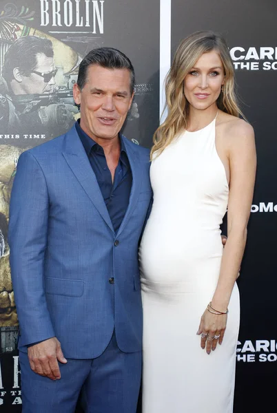 Kathryn Boyd ve Josh Brolin, Los Angeles premiere ' Sicario: Soldado gün ' 26 Haziran 2018 üzerinde Regency köyü tiyatro Westwood, ABD'de düzenlenen.
