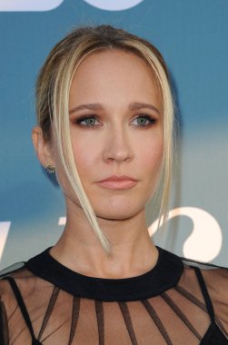 aktris Anna Camp Hbo'nın sınırlı serisi 'Keskin nesneleri Cinerama kubbesi Hollywood, ABD 26 Haziran 2018 düzenlenen' Los Angeles galasında.