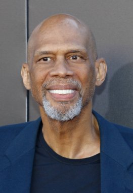 atlet Kareem Abdul-Jabbar, Los Angeles premiere ' Sicario: Soldado gün ' 26 Haziran 2018 üzerinde Regency köyü tiyatro Westwood, ABD'de düzenlenen.
