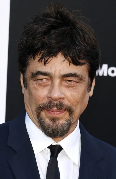 Skådespelaren Benicio Del Toro Los Angeles Premiär Sicario Dag Soldado — Stockfoto