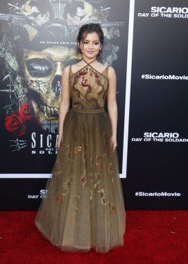 sinema oyuncusu Isabella Moner, Los Angeles premiere ' Sicario: Soldado gün ' 26 Haziran 2018 üzerinde Regency köyü tiyatro Westwood, ABD'de düzenlenen.