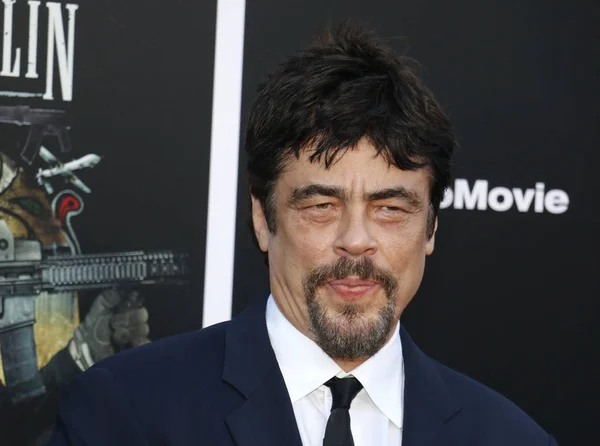 俳優ベニチオ ロサンゼルスでのプレミア Sicario Soldado 2018 日にウェストウッド アメリカのリージェンシー村劇場で開催 — ストック写真