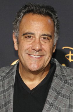 aktör Brad Garrett, Los Angeles premiere ' 30 Temmuz 2018 üzerinde Burbank, ABD Walt Disney stüdyolarında yapılan zincirleme Christopher.