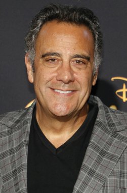 aktör Brad Garrett, Los Angeles premiere ' 30 Temmuz 2018 üzerinde Burbank, ABD Walt Disney stüdyolarında yapılan zincirleme Christopher.