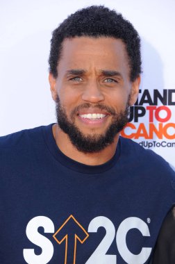 7 Eylül 2018 Santa Monica, ABD Barkar hangarda Michael Ealy 6 Bienal Stand Up için kanser televizyon yayını, düzenlenen.