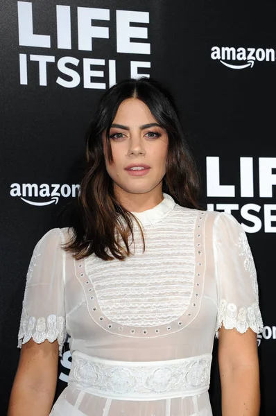 Lorenza Izzo Estreno Los Ángeles Life Itself Celebrado Arclight Cinemas — Foto de Stock