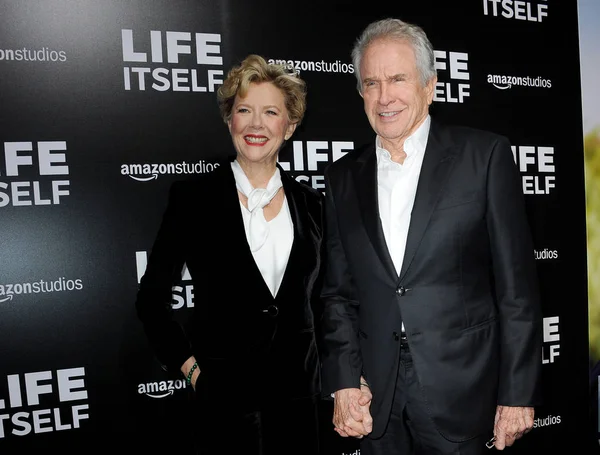 Warren Beatty Annette Bening Premiéře Filmu Život Sám Los Angeles — Stock fotografie