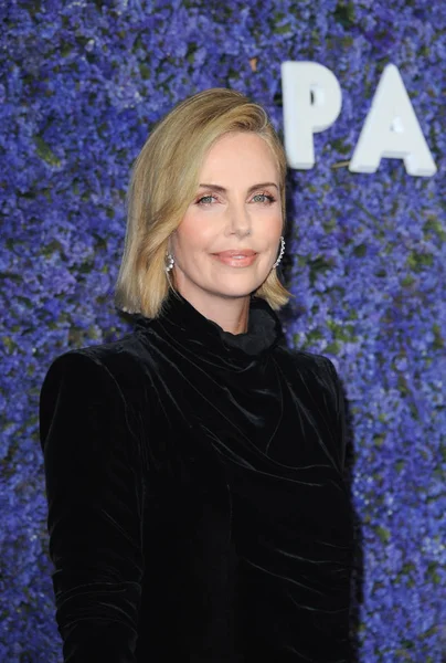 Charlize Theron Caruso Palisades Village Opening Gala Celebrada Palisades Village — Foto de Stock