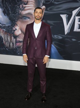 Los Angeles şehrinde Riz Ahmed premiere 'zehir Regency köyü tiyatro Westwood, ABD'de 1 Ekim 2018 düzenlenen' in.