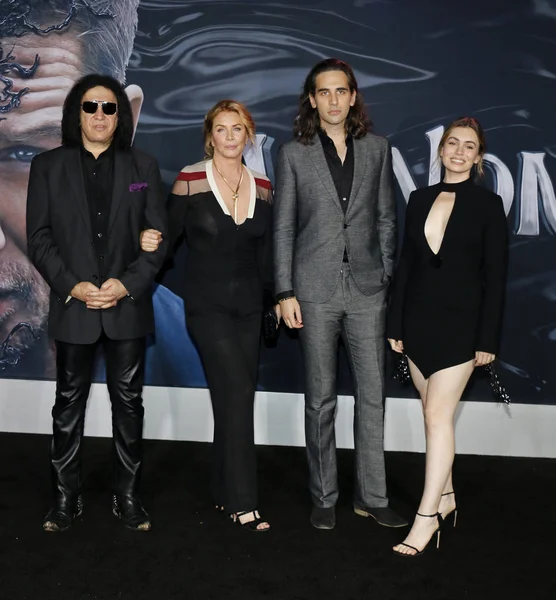 Gene Simmons Shannon Tweed Nick Simmons Sophie Simmons Estreia Venom — Fotografia de Stock