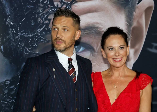 Tom Hardy Kelly Marcel Estreno Los Ángeles Venom Celebrado Regency — Foto de Stock