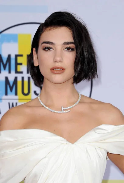 Dua Lipa Στο 2018 Αμερικανικά Βραβεία Μουσικής Που Πραγματοποιήθηκε Στο — Φωτογραφία Αρχείου