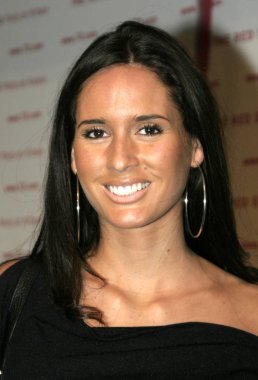 26 Ekim 2004 tarihinde Beverly Hills, ABD kücük aktris Cote Maria adlı kitap Launch Party 