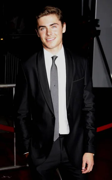 Skådespelaren Zac Efron Los Angeles Premiär High School Musical Senior — Stockfoto