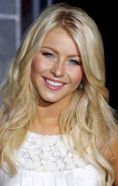 dansçı Julianne Hough, Los Angeles premiere ' High School Musical 3: Senior Year' Galen Center, Los Angeles, California, Amerika Birleşik Devletleri 16 Ekim 2008 tarihinde düzenlenen.