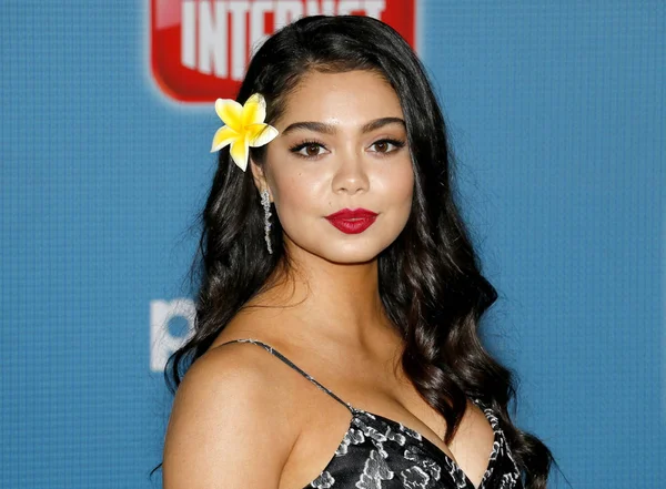 5 Kasım 2018 Hollywood, ABD El Capitan Tiyatrosunda oyuncu Auli'i Cravalho 'Ralph Internet tatili' Dünya galasında düzenlenen.