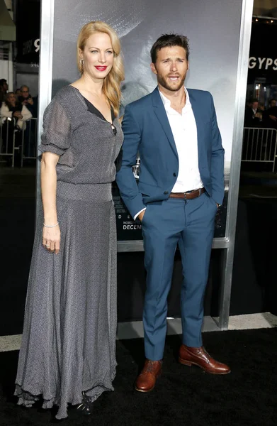 Alison Eastwood Scott Eastwood Til Verdenspremieren Mule Der Blev Afholdt - Stock-foto