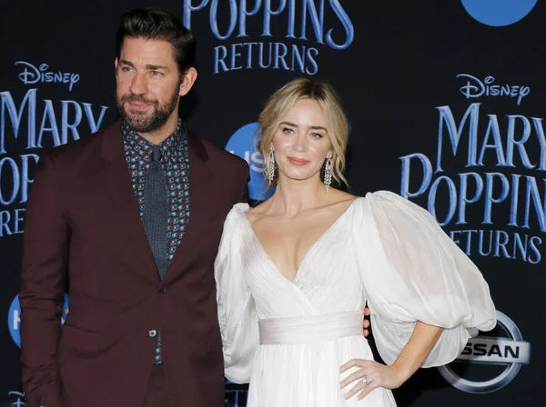 Emily Blunt John Krasinski Světové Premiéře Disneyho Mary Poppins Vrací — Stock fotografie