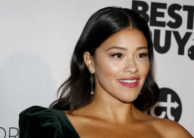 aktris Eva Longoria Vakfı yemek töreni'nde Gina Rodriguez Four Seasons Hotel Beverly Hills, ABD 8 Kasım 2018 düzenlenen.