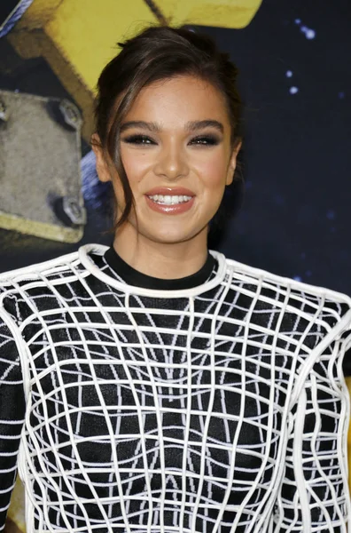 Actress Hailee Steinfeld World Premiere Bumblebee Held Tcl Chinese Theatre — Stock Photo, Image