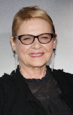 aktris Dianne Wiest 'katır Regency köyü tiyatro Westwood, ABD 10 Aralık 2018 düzenlenen' Dünya galasında.
